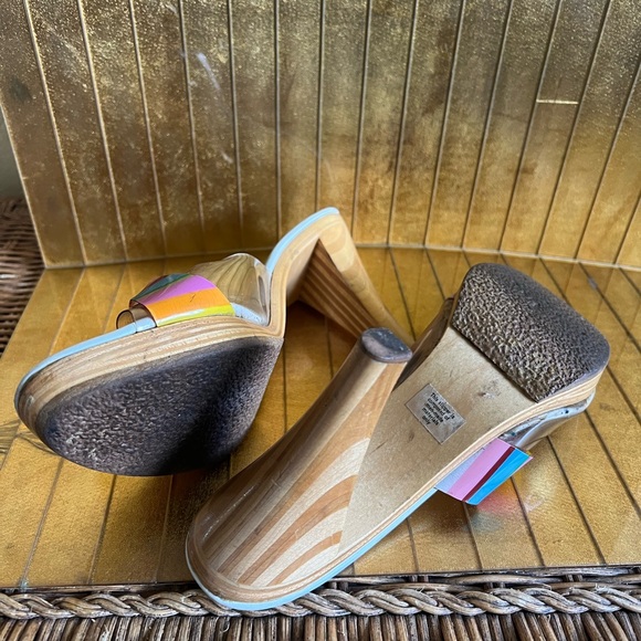 Vtg made in Hawaii island slipper wooden heel Meals 1960s Lucite - Picture 2 of 14